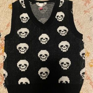 Black skull sweater vest